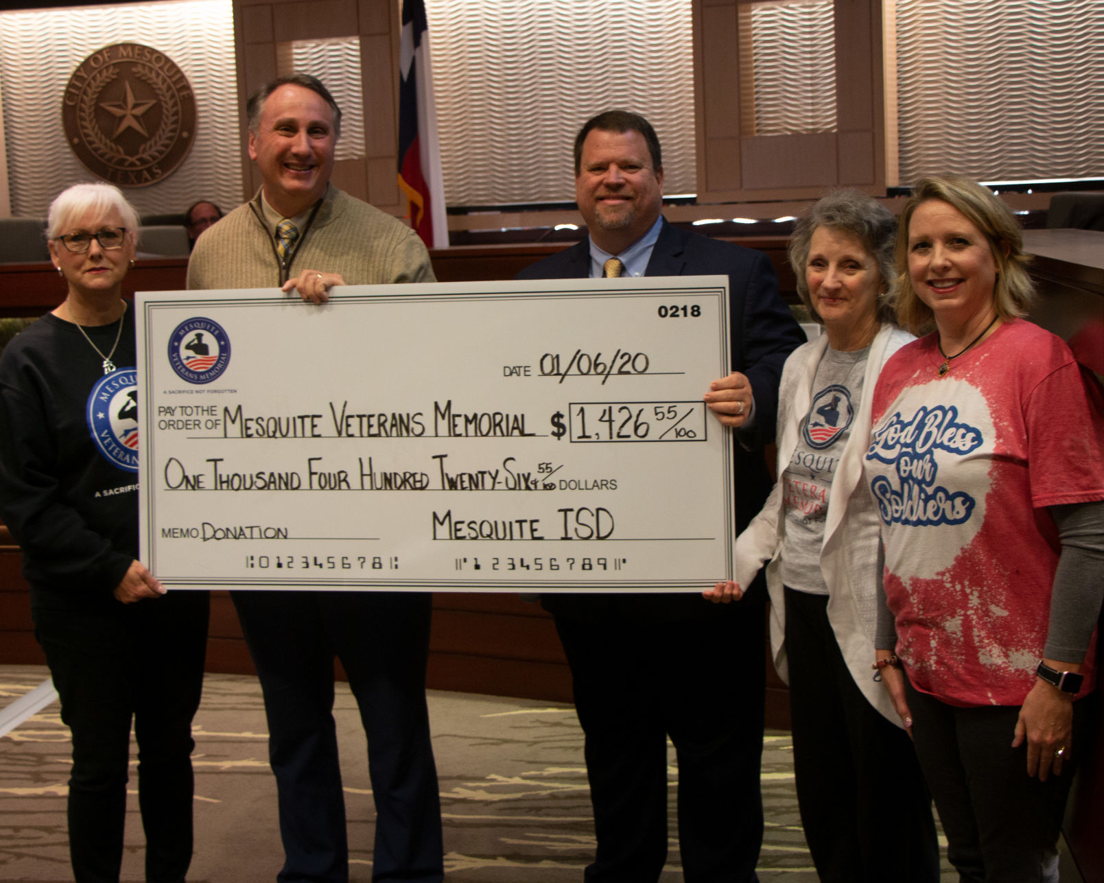 Mesquite ISD donates $1,400 to veteran memorial